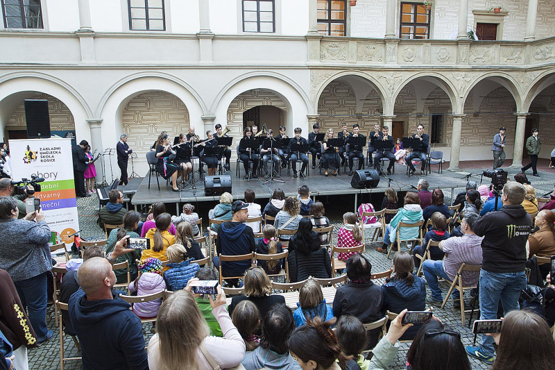 ZUŠ Open 19. 5. 2023 = Závěrečný koncert ZUŠ Rosice (HO, VO i TO)